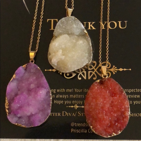 Trend Setter Diva Jewels Jewelry - Brazilian Druzy Natural Stone Pendant necklace.